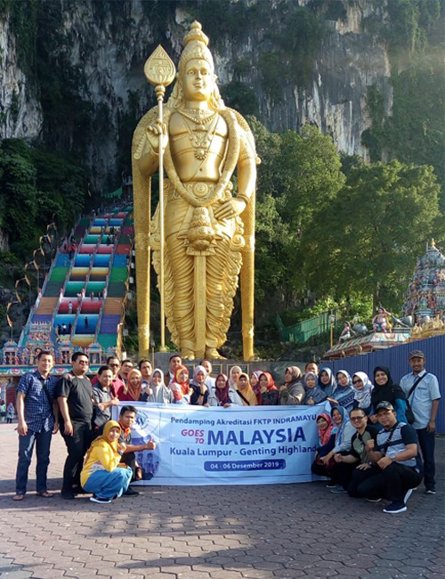 2 NEGARA SINGAPORE MALAYSIA SUPER PROMO MUSLIM TOUR 4 HARI