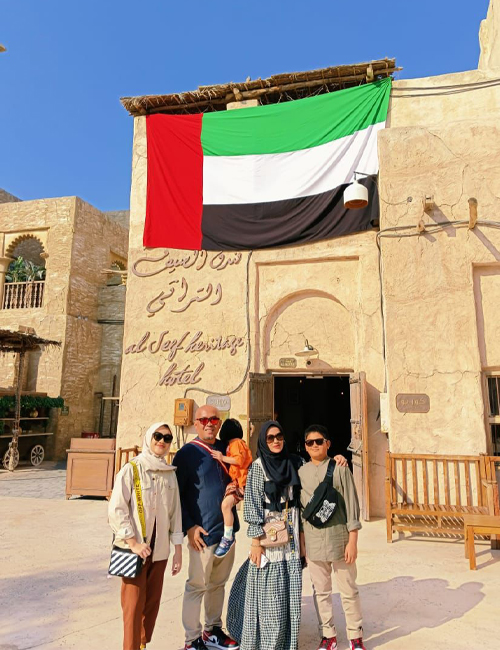 DUBAI ABUDHABI BONUS DESSERT SAFARI DAN MIRACLE GARDEN 6 HARI
