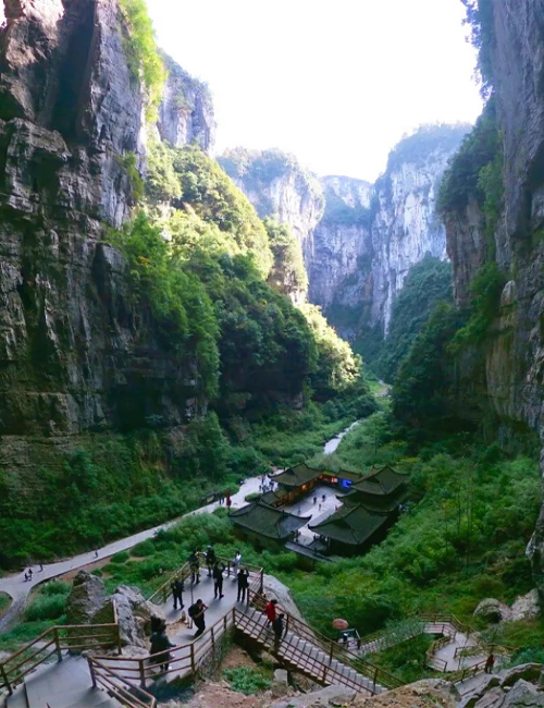  MUSLIM TOUR CHINA ZHANGJIAJIE – FENGHUANG - CHONGQING 9 HARI