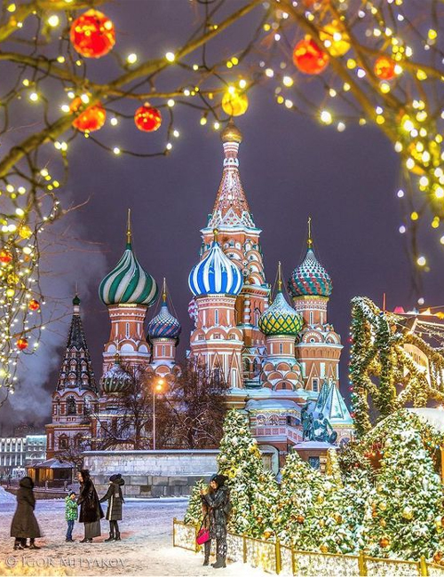 MUSLIM TOUR RUSIA AURORA HUNTING 8 HARI