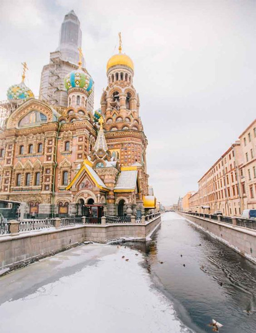 MUSLIM TOUR RUSIA AURORA HUNTING 8 HARI