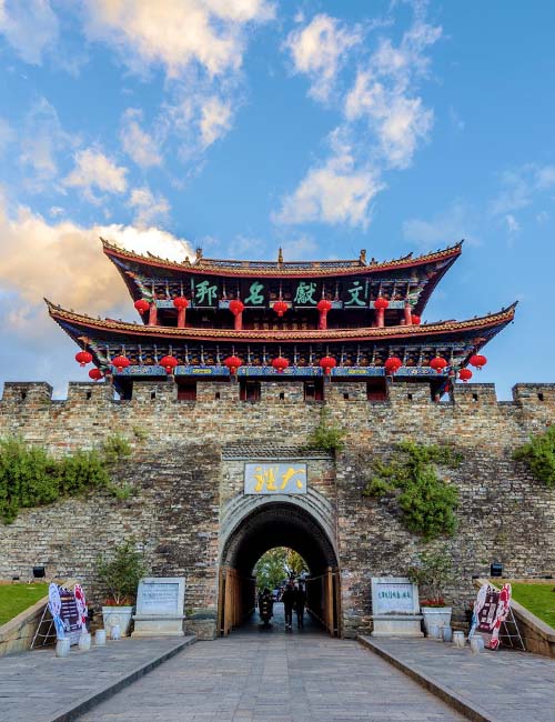 MUSLIM TOUR YUNNAN KUNMING DALI LIJIAN - JIANCHUAN - SHILIN 9 HARI