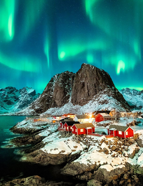 MUSLIM TOUR SCANDINAVIA FINLAND WITH IGLOO & AURORA HUNTING 11 HARI